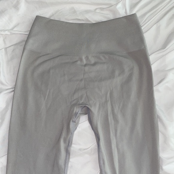 Alphalete Amplify leggings - Picture 2 of 3